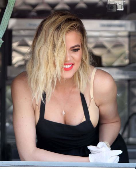 61 sexy khloe kardashian boobs pictures which will make you go head over heels the viraler