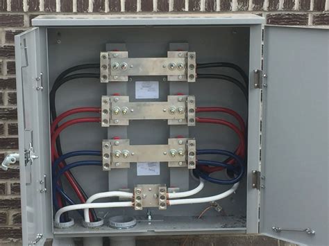 Current transformer cabinets and terminal boxes (also known as junction box) are integral to many electrical distribution systems for their ability to provide an isolated enclosure, whether for metering. Dunkin - Calcutta, OH | Wenger Electric