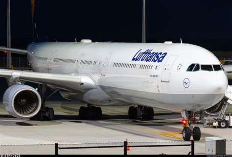 D Aiht Airbus A340 642 Lufthansa Martin Nimmervoll Jetphotos