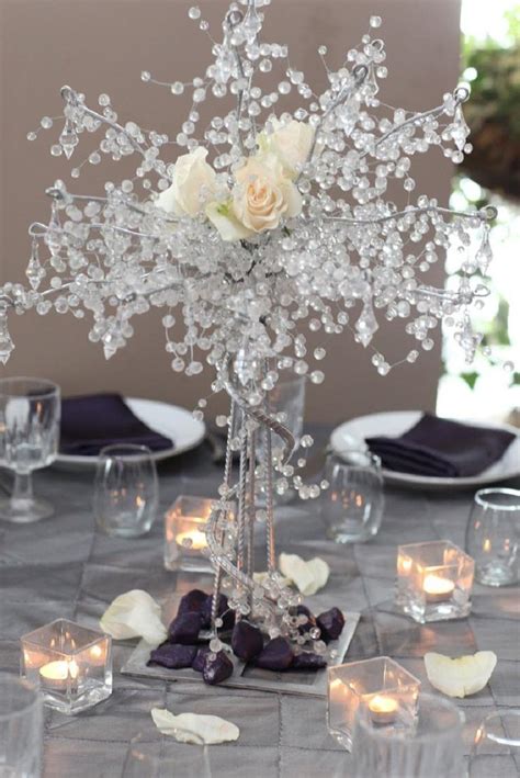31 Table Centerpieces Ideas For New Years Eve Table Decorating Ideas