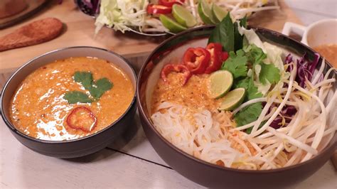 Thai Curry Noodles Recipe Mee Ka Ti Youtube