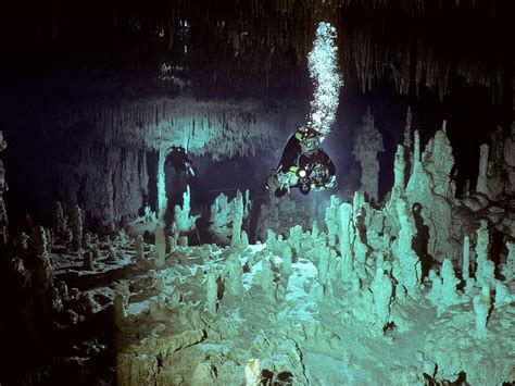 20 Stunning Photos Of Underwater Caves Around The World Businessinsider