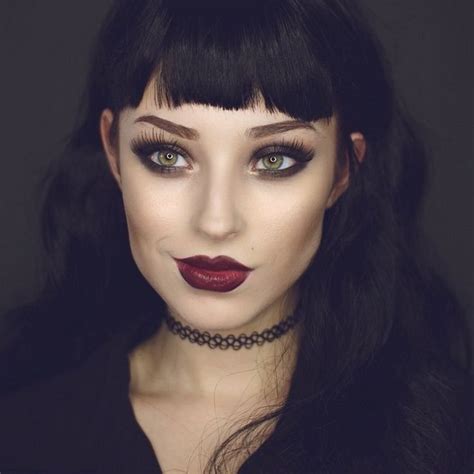 Pin By Shaun Mcdaniels On 1 Super Hot Goth 5 90s Makeup Look 90s Makeup Trends Grunge Makeup