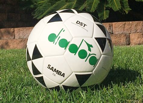 Best Soccer Balls To Check Out This Fall Soccer Cleats 101