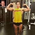 Arnold Schwarzenegger's Son Joseph, 21, Looks Just Like Dad Flexing His ...