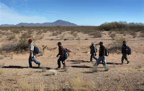 Lateral Deportation Migrants Crossing The Mexican Border Fear A Trip Sideways The Washington Post