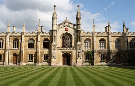 Cambridge College — Stock Photo © Kmiragaya 2335328