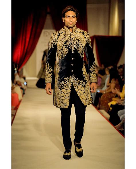 Top Indian Sherwani Designers Best Collection 2020 for Weddings Parties - Galstyles.com