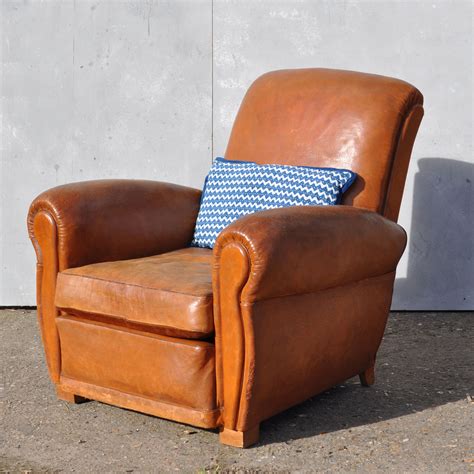 Chairs that recline are typically firmer and sit up higher, making it the ideal choice for those who could use a little help getting in and. Antique French Leather Club Arm Chair - Loire - Home Barn ...