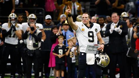 Drew Brees Sets All Time Nfl Passing Yards Record Passing Peyton