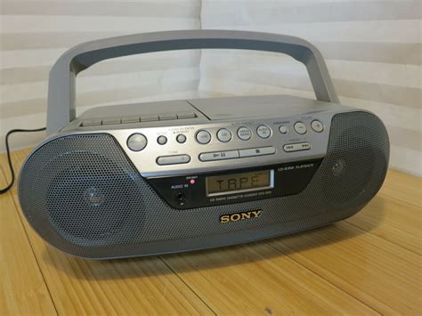 Sony Cfd S Cassette Tape Recorder Cd Player Boombox Mega Bass Am Fm Radio Boomboxes