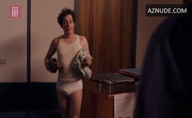 Jeremy Neumark Jones Sexy Shirtless Scene In Siblings AZNude Men