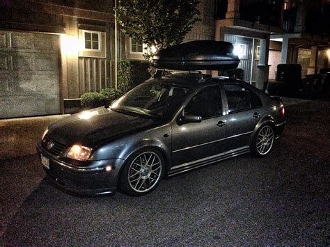 Night Cruise Vw Jetta Gli Mk4 With Thule Excursion Carrier Lowered