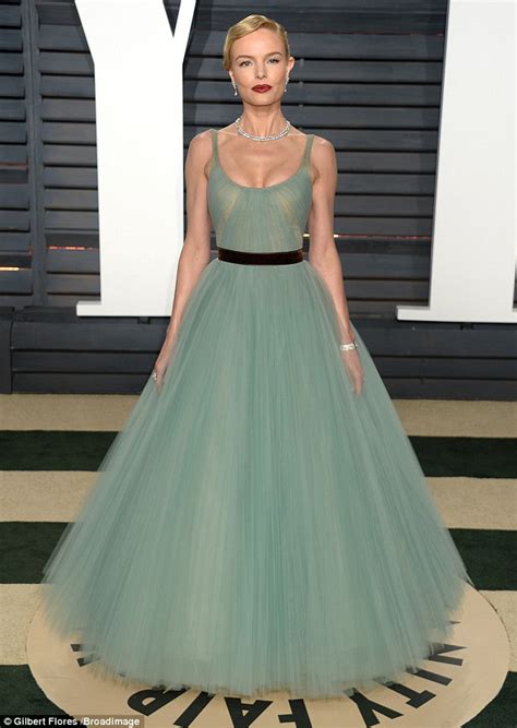 Kate Bosworth Stuns In Teal Gown Vanity Fair Oscar Party Daily Mail