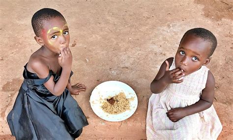 Pelos Menos 15 MilhÕes De CrianÇas Subnutridas Em África NÃo Recebem Tratamento Adequado