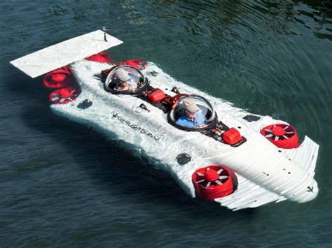 The Undersea Aquahoverer Is A Personal Submarine That Is As Simple As A