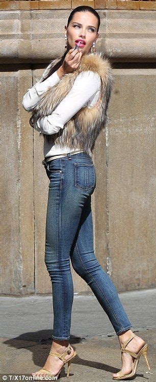 Adriana Lima In Jeans Denim Fashion Fashion Clothes Women Denim Women