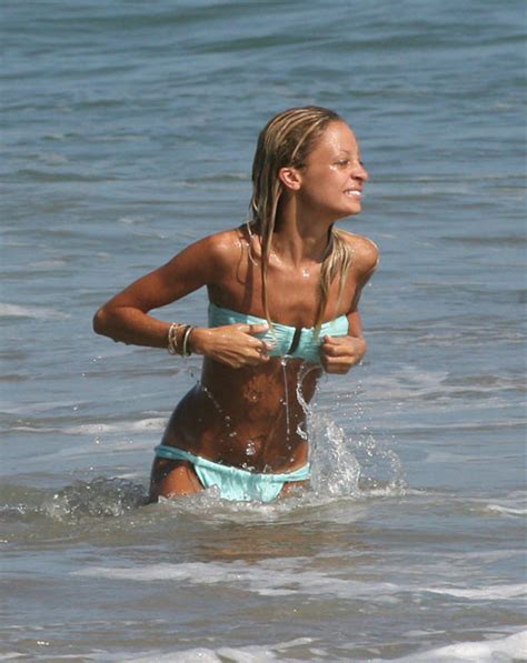 Nicole Richie Flashing Tits And Bikini Paparazzi Pictures Porn Pictures Xxx Photos Sex Images