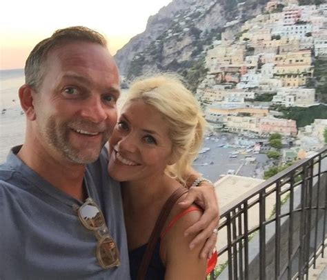 Holly Willoughbys Husband Claimed Up To £10000 In Furlough Despite