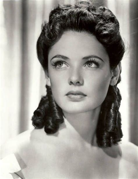 Gene Tierney If You Can Find A Bio On This Beautiful But Tragic Life