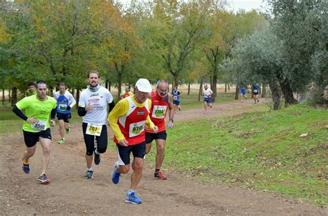 Más De 600 Atletas Correrán Por Caminos En La Exigente Media Maratón De Miguelturra Lanza