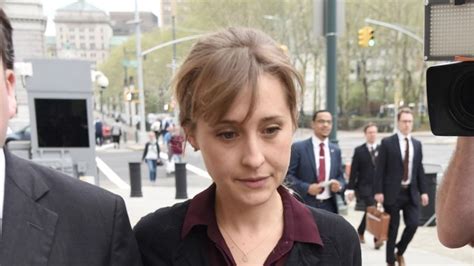 Sentencian A Actriz Allison Mack A 3 Años De Prisión Por El Culto Sexual Nxivm Divulgación Total