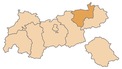 Kufstein liegt am grünen inn und an der grenze zu bayern, die stadt ist die zweitgrößte im österreichischen bundesland tirol. File:Karte A Tirol KU.svg - Wikimedia Commons