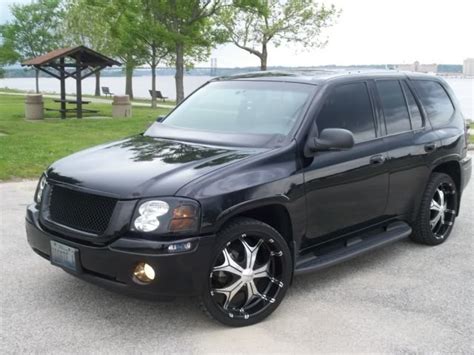 View Of Gmc Envoy Photos Video Features And Tuning