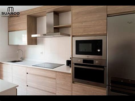 Ahora puedes planificar tu cocina en 3d. Cocina moderna nordica con encimera de silestone blanco ...