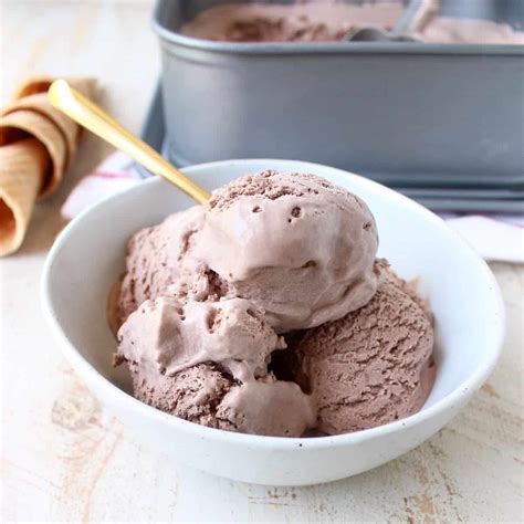 Homemade Chocolate Ice Cream WhitneyBond Com