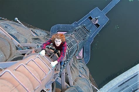 Heart Stopping Photos Of Russian Daredevils Taken Without Any Safety