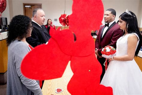 50 Couples Say I Do On Valentines Day At Newark Municipal Court