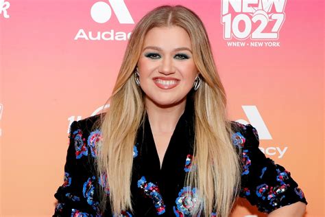 Kelly Clarkson Reveals Why Shes Not Friends With Her Exes After