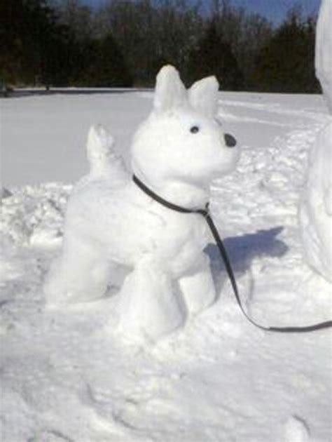 23 Awesome Dog Shaped Snowmen Pictures In 2020 With Images Snow