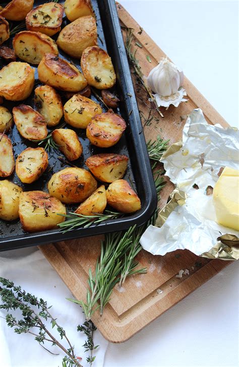 This Simple Step By Step Guide Ensures The Perfect Crisp Roast Potatoes
