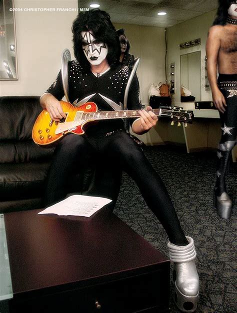 Tommy Thayer Kiss Guitarists Photo 27078302 Fanpop