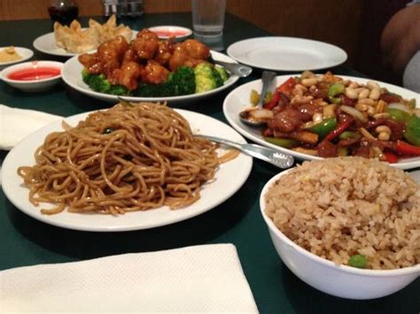 You are ordering direct from our store. They say Dinner for Two...(me thinks 4!) - Foto di Hong Fu ...