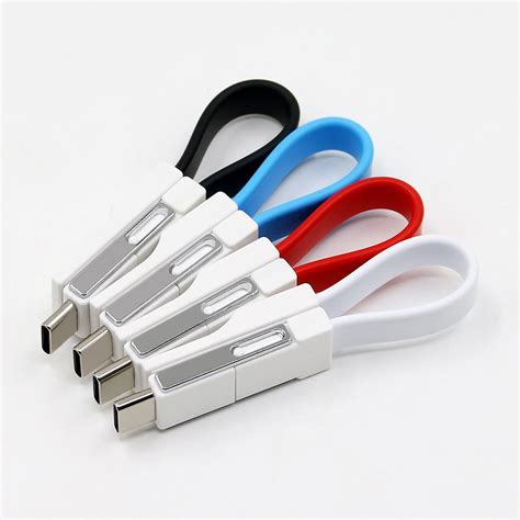 2018 New Designed 13cm Keychain Phone Charger 3 In 1 Mini Magnetic Usb