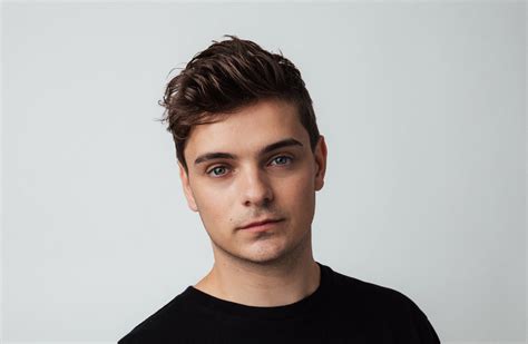 Martijn gerard garritsen, better known by his stage name martin garrix, is a dutch dj/producer who runs his own label stmpd. Ravepedia enthüllt - 24 Fakten über Martin Garrix | RAVEPEDIA