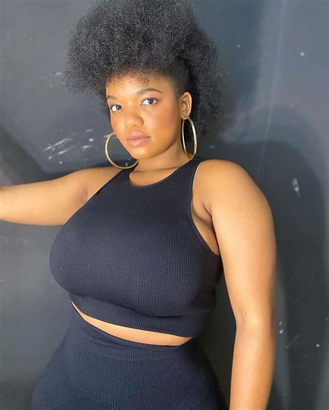 Épinglé Sur Big Ebony Beauties