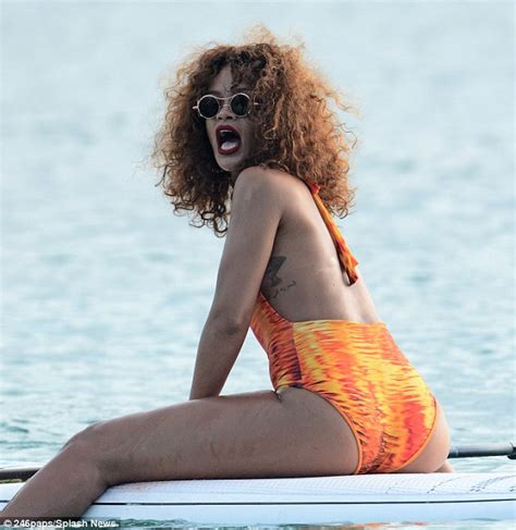 Rihanna Flaunts Curves In Fiery Bikini Daily Guidance My Xxx Hot Girl