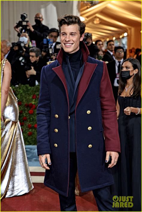 Shawn Mendes Wears A Tommy Hilfiger Coat On The Met Gala 2022 Red