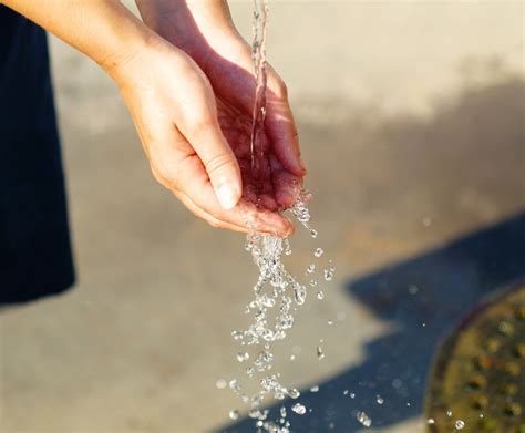Cuáles son los beneficios de tomar agua pura en el hogar Rotoplas Centroamérica