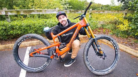 The nelson mountain bike club (nmtbc) is famously known for their repertoire of unique and natural trails in the area. NEW SANTA CRUZ DOWNHILL MTB BUILD!!! - YouTube