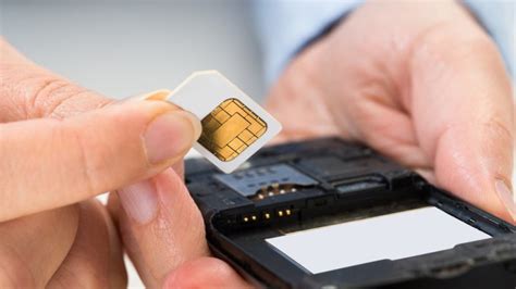 Menghubungi call center layanan operator. Cara Mudah Aktifkan Kembali SIM Card XL Yang Hilang atau Rusak