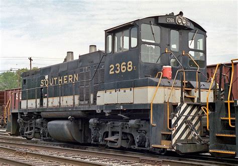 Norfolk Southern Railroad Emd Mp15dc Diesel Electric Switcher