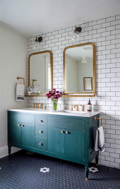 19 Trendy Bathroom Mirrors ~ Hallstrom Home