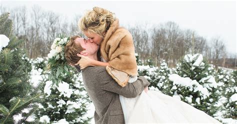 6 Tips For Taking Gorgeous Snowy Winter Wedding Pictures Martha