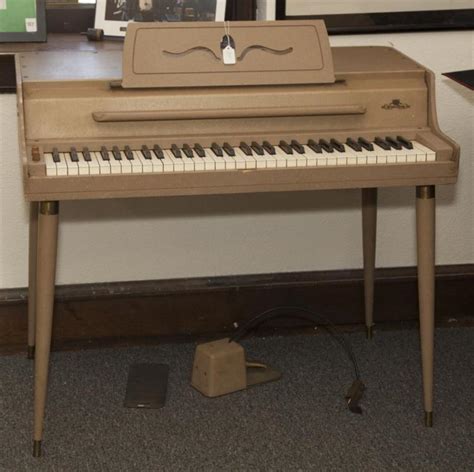 Sold At Auction A Vintage Electric Piano Wurlitzer Model 145b Circa