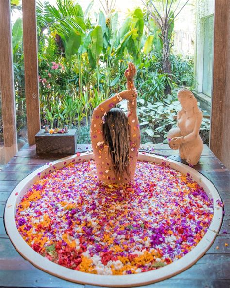 Flower Bath In Bali Kaveri Spa The Udaya Resorts And Spa Celebration Of Flowers Flower Bath